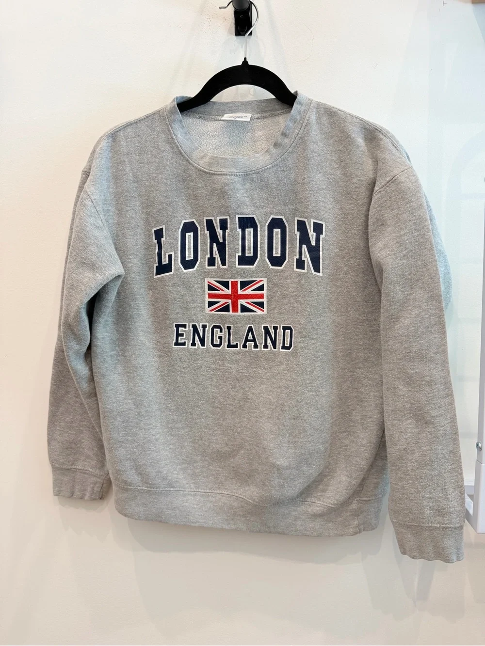 London England Grey Crewneck Sweater - Sports Club - Size Small
